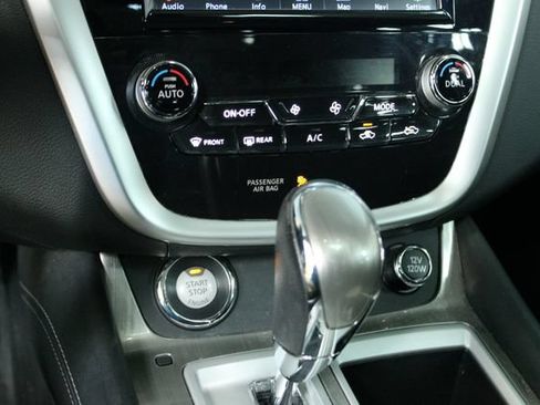 Used 2018 Nissan Murano SV AWD/4WD image 20