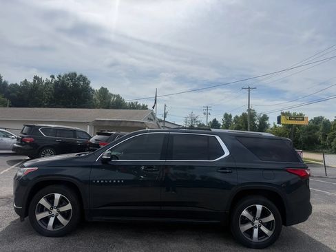 Used 2018 Chevrolet Traverse LT w/ LPO, 'HIT The Road' Package FWD image 2