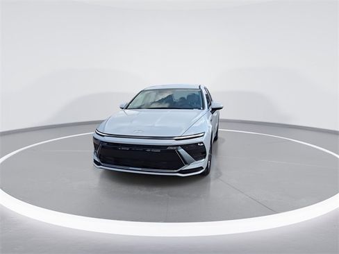 New 2026 Hyundai Sonata SE image 3