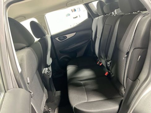 Used 2021 Nissan Rogue Sport S image 20