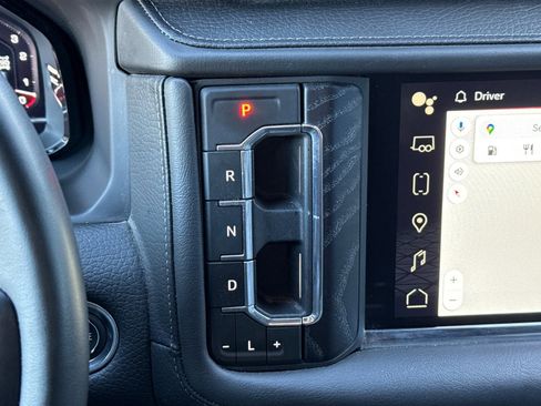 Used 2023 GMC Yukon Denali image 28