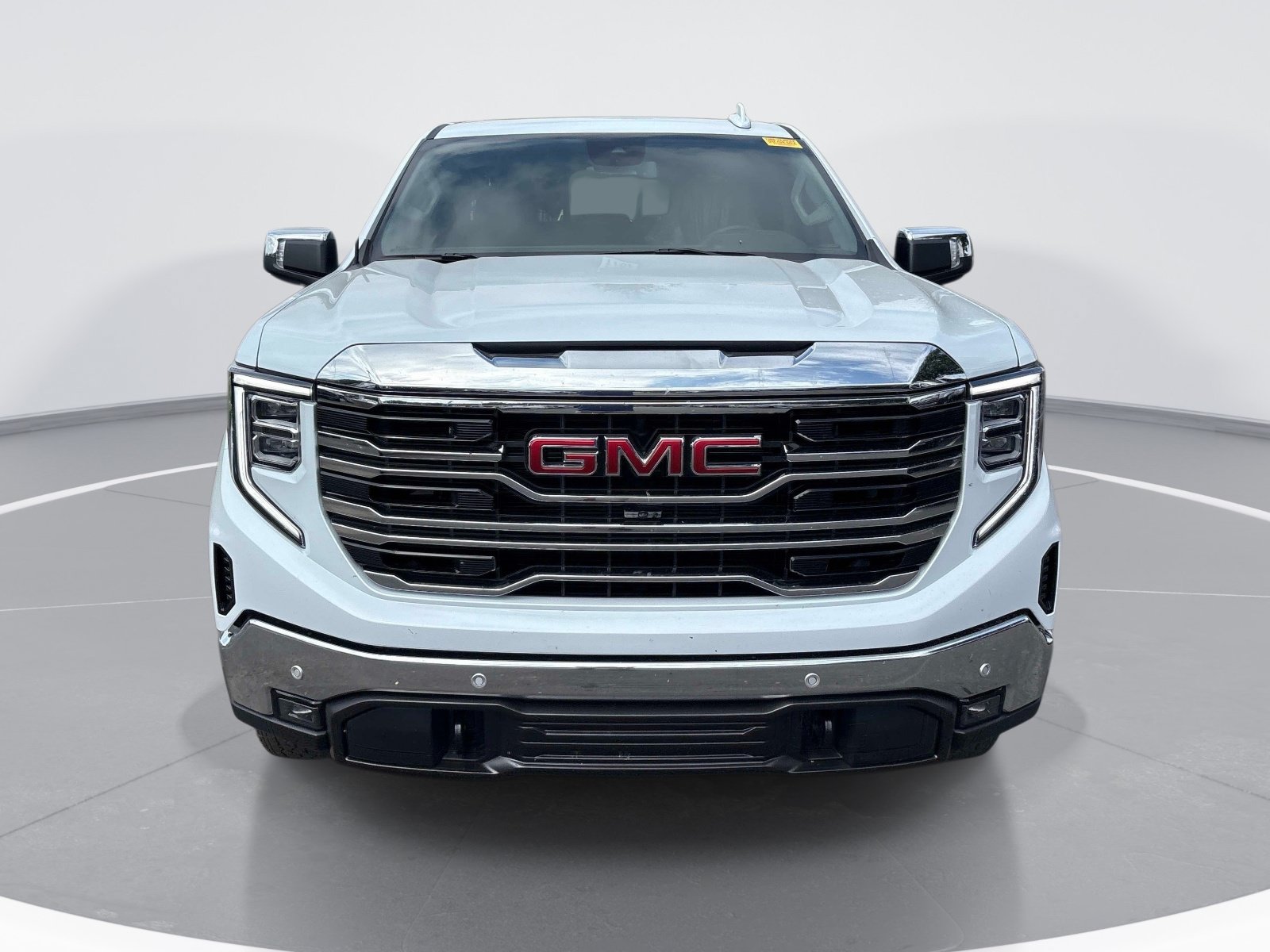 Used 2026 GMC Sierra 1500 SLT w/ SLT Premium Plus Package AWD/4WD image 2