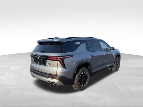 Used 2024 Chevrolet Traverse Z71 w/ Enhanced Driving Package image 6