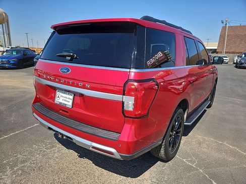 Used 2022 Ford Expedition XLT image 7