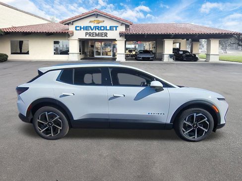 New 2026 Chevrolet Equinox EV LT image 9