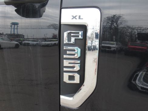 Used 2019 Ford F350 XL w/ XL Value Package image 4
