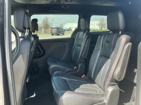 Used 2019 Dodge Grand Caravan GT image 30