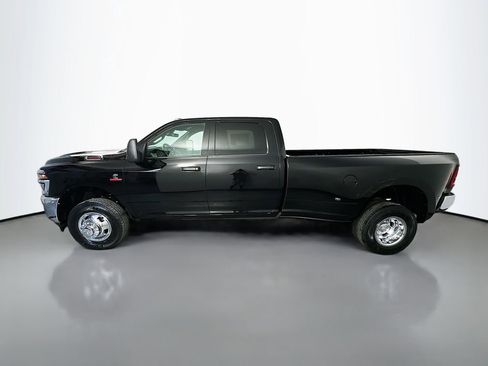 New 2026 RAM 3500 Tradesman AWD/4WD image 4