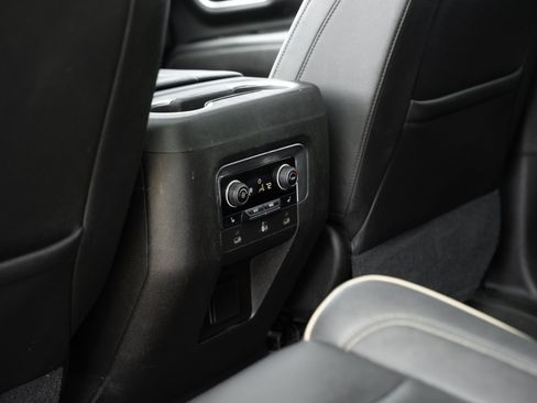 Used 2021 Chevrolet Tahoe Premier AWD/4WD image 24
