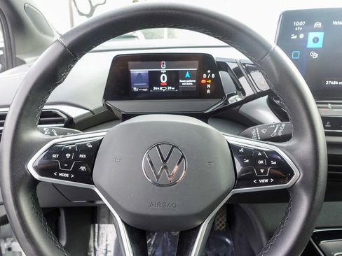 Used 2023 Volkswagen ID.4 S image 10