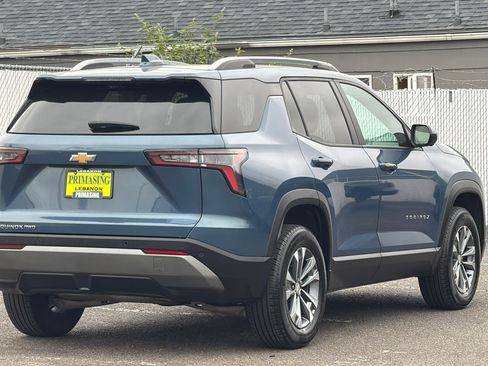 Used 2025 Chevrolet Equinox LT w/ Convenience Package II AWD/4WD image 4