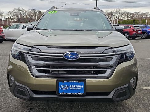 Certified 2025 Subaru Forester Limited image 2