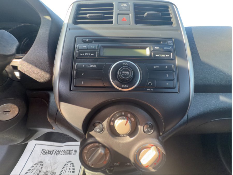 Used 2012 Nissan Versa SV FWD image 20