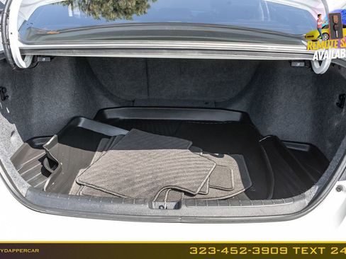 Used 2018 Honda Accord Touring image 18