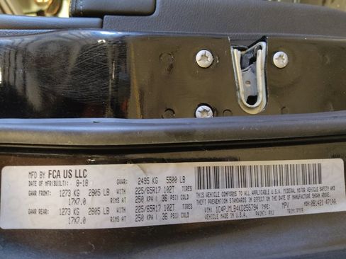 Used 2019 Jeep Cherokee Latitude Plus w/ Comfort/Convenience Group image 33