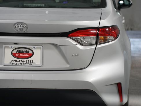 Used 2024 Toyota Corolla LE FWD image 10
