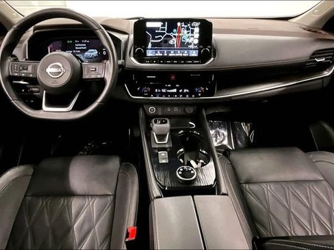 Used 2023 Nissan Rogue Platinum w/ Platinum Premium Package AWD/4WD image 18