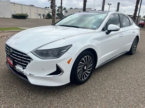 Used 2023 Hyundai Sonata Limited w/ Cargo Package FWD image 3