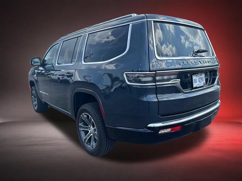 Used 2024 Jeep Grand Wagoneer Series I w/ Convenience Group III AWD/4WD image 6