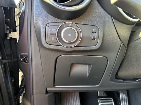 Certified 2024 Alfa Romeo Stelvio Veloce image 12