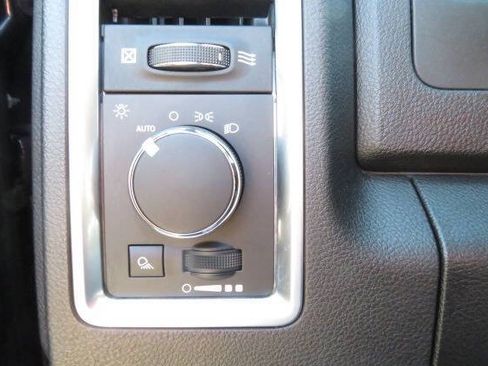 Used 2022 RAM 1500 Warlock AWD/4WD image 15
