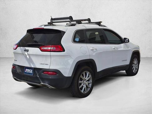 Used 2018 Jeep Cherokee Limited AWD/4WD image 5