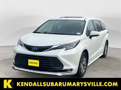 Used 2021 Toyota Sienna XLE