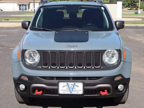 Used 2018 Jeep Renegade Trailhawk w/ Cold Weather Group II AWD/4WD image 12