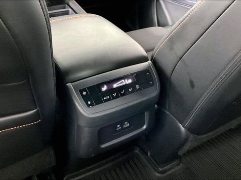 Used 2024 Nissan Pathfinder Rock Creek AWD/4WD image 9