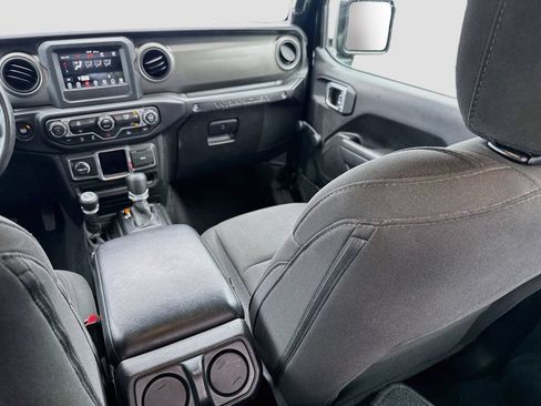 Used 2022 Jeep Wrangler Sport AWD/4WD image 25