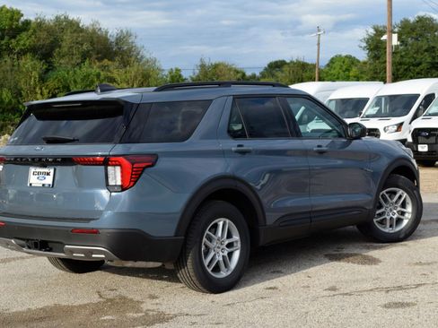 New 2026 Ford Explorer Active w/ Active Comfort Package image 6