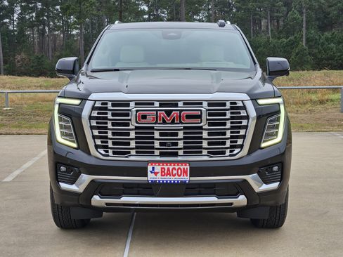 New 2026 GMC Yukon Denali w/ Sun & Power Step Package image 2