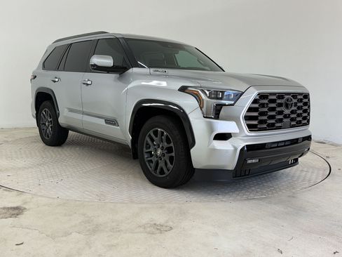 Used 2026 Toyota Sequoia Platinum AWD/4WD image 7