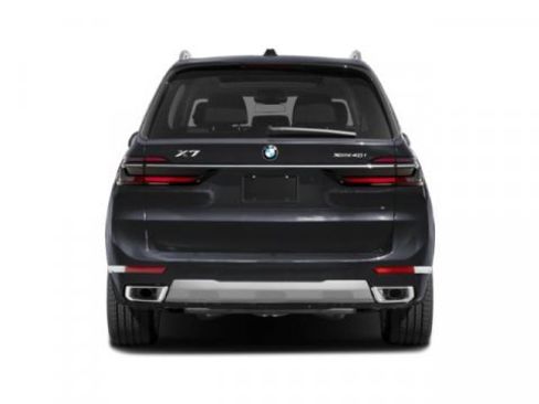 Used 2024 BMW X7 M60i w/ Executive Package image 8