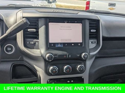 Used 2024 RAM 3500 Tradesman w/ Chrome Appearance Group AWD/4WD image 17