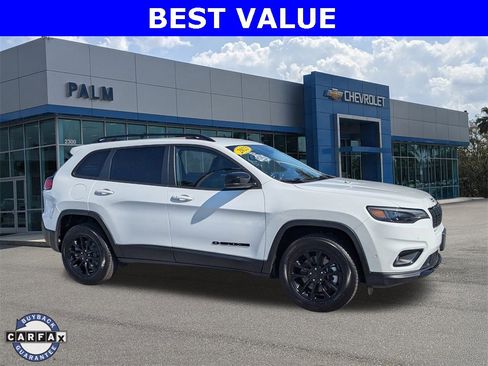 Used 2023 Jeep Cherokee Altitude Lux image 1