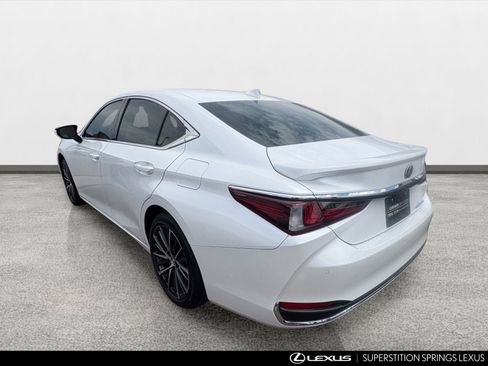 Certified 2025 Lexus ES 300h w/ Premium Package FWD image 4