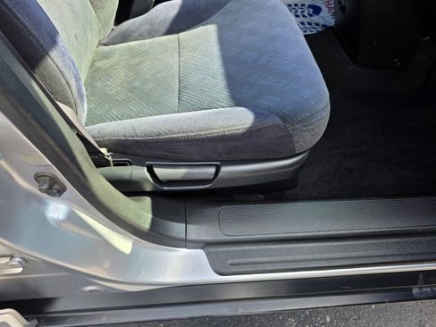 Used 2005 Honda CR-V EX image 26