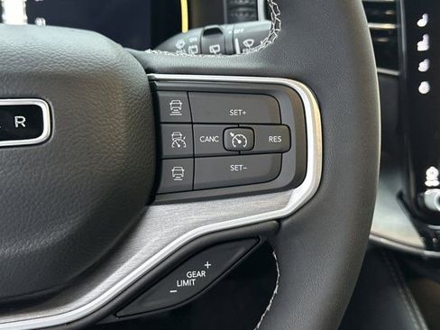 New 2025 Jeep Wagoneer Series II w/ Premium Group I image 32