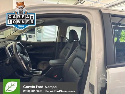 Used 2022 GMC Canyon Elevation w/ Elevation Premium Package AWD/4WD image 14