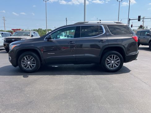 Used 2018 GMC Acadia SLT AWD/4WD image 3