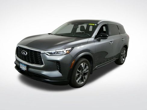 Certified 2025 INFINITI QX60 Luxe w/ Vision Package AWD/4WD image 6