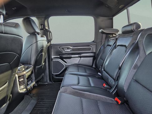 Used 2020 RAM 1500 Laramie AWD/4WD image 29