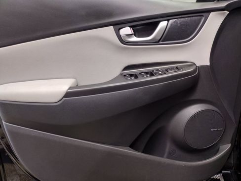 Certified 2023 Hyundai Kona Limited w/ Cargo Package image 18