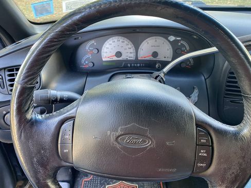 Used 2000 Ford F150 Harley-Davidson RWD image 11