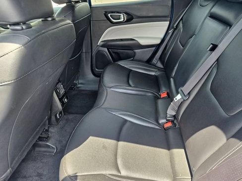 Used 2025 Jeep Compass Limited AWD/4WD image 25