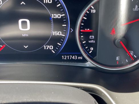 Used 2019 Chevrolet Blazer RS AWD/4WD image 3