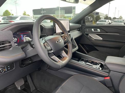 Used 2026 Ford Explorer Tremor w/ Tremor Ultimate Package AWD/4WD image 11