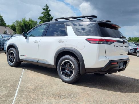New 2026 Nissan Pathfinder Rock Creek w/ Rock Creek Premium Package AWD/4WD image 3