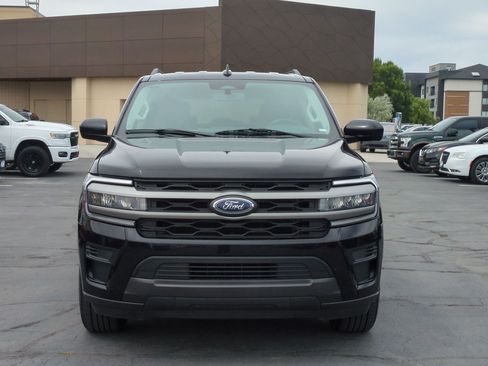 Used 2024 Ford Expedition XLT AWD/4WD image 11